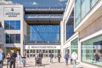 Außenansicht eines Einkaufscenters