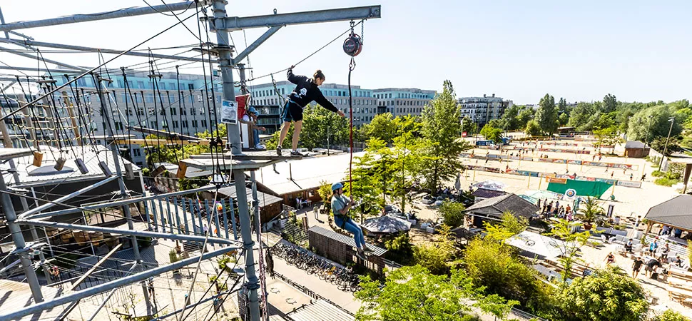 Hochseilgarten im Beach Mitte in Berlin
