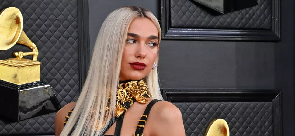 Dua Lipa bei den Grammy Awards 2022 Dua Lipa bei den Grammy Awards 2022
