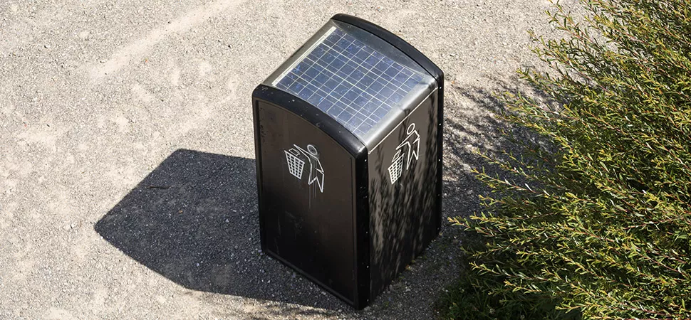 Solarbetriebener Mülleimer Solarbetriebener Mülleimer