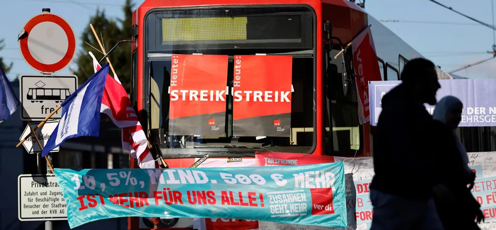 Bus und Bahn Streik