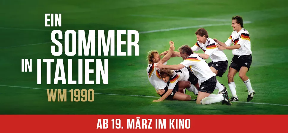 Gruppe deutsche Fußballer der WM 1990 darüber Text