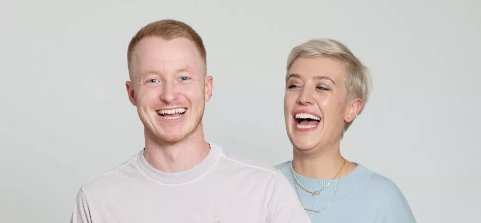 Yase und Mark lachen Yase und Mark lachen Header 970