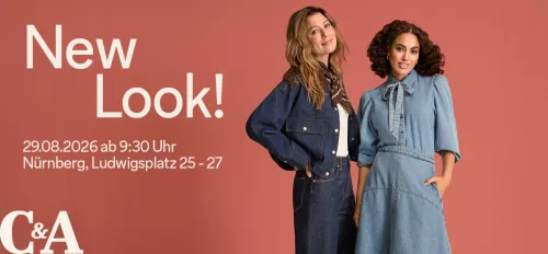 Plakat bewirbt die Neueröffnung von C&A in Nürnberg