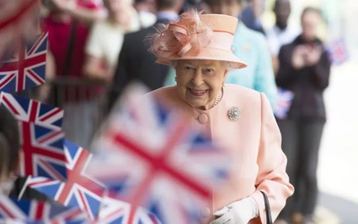 Queen Elizabeth II. Queen Elizabeth II.