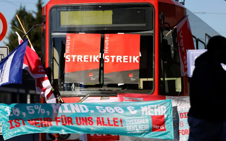 Bus und Bahn Streik