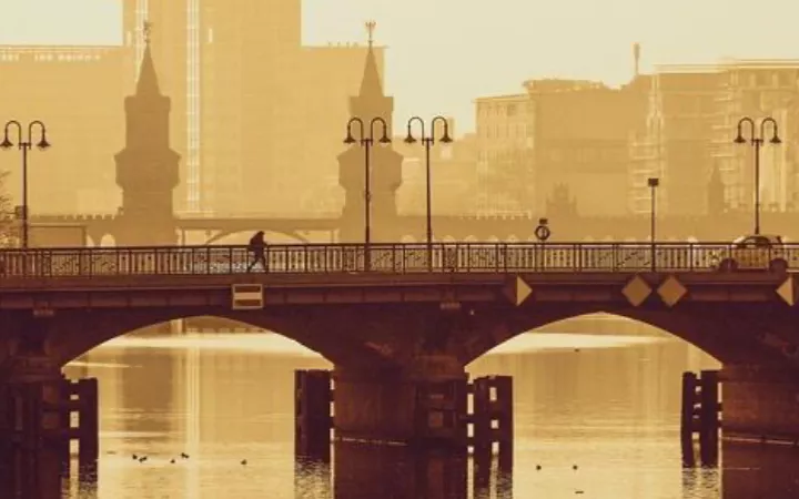 Berlin hat viele schöne Seiten. Um die Stadt richtig kennenzulernen, sollte man sich auch einmal abseits der üblichen Touristenpfade bewegen.