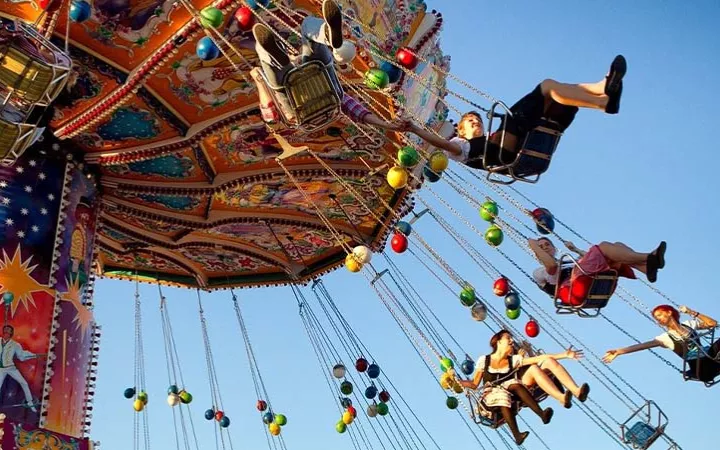Kettenkarussell Kettenkarussell auf einem Fest