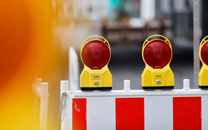 Header Verkehrsberhinderungen 970 Absperrung Verkehr