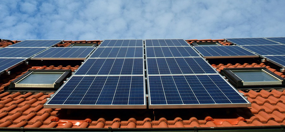 Solarpaneele auf dem Dach